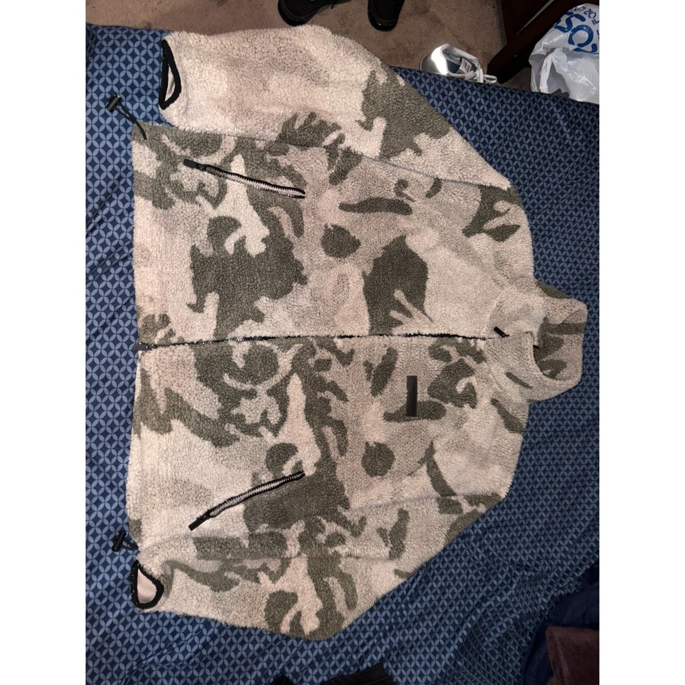 Fear of God ESSENTIALS Polar Fleece Jacket S Camo Green Full Zip Oversized
